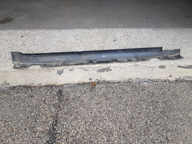 bontott BMW 7 Bal Küszöb