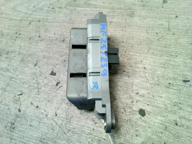 bontott BMW 7 Bal Multikormány Kapcsoló