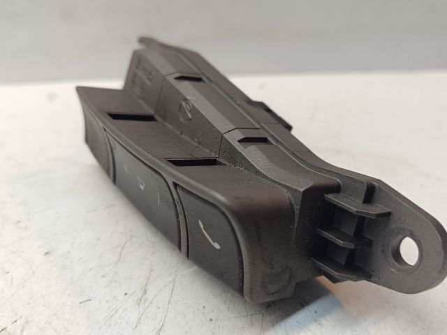 bontott BMW 7 Bal Multikormány Kapcsoló