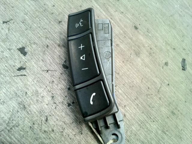 bontott BMW 7 Bal Multikormány Kapcsoló