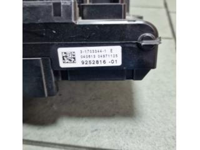 bontott BMW 7 Biztosítéktábla Utastér