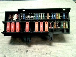 bontott BMW 7 Biztosítéktábla Utastér