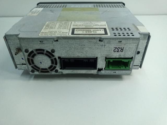 bontott BMW 7 CD / DVD Tár