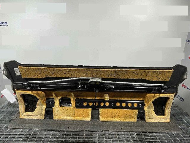 bontott BMW 7 Csomagtér Roló