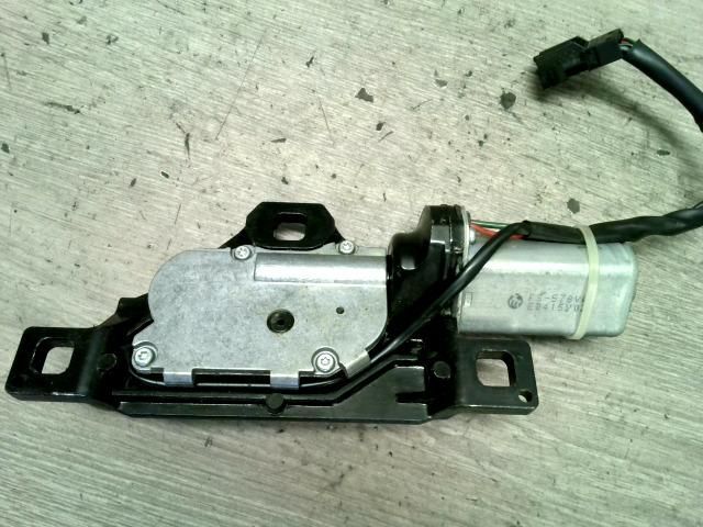 bontott BMW 7 Csomagtérajtó Motor