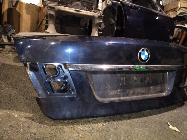 bontott BMW 7 Csomagtérajtó (Üres lemez)