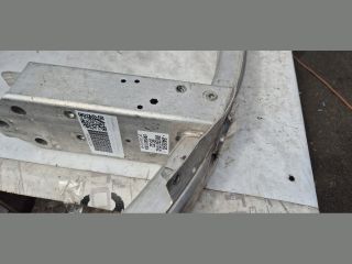 bontott BMW 7 Első Lökhárító Merevítő (Fém)