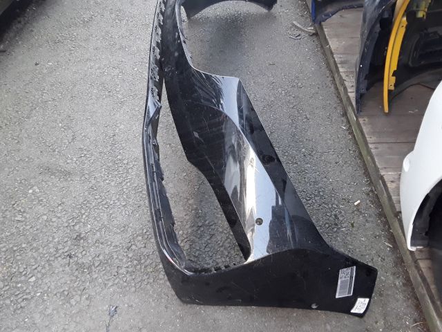 bontott BMW 7 Első Lökhárító (Üresen)