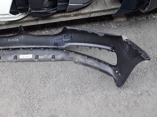 bontott BMW 7 Első Lökhárító (Üresen)