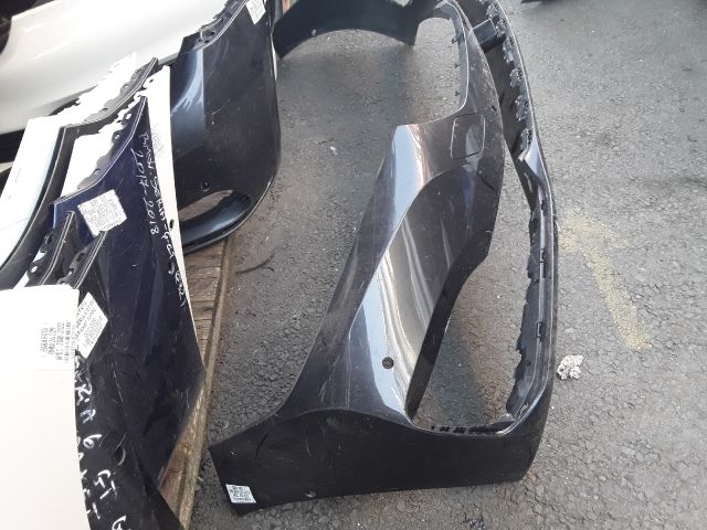 bontott BMW 7 Első Lökhárító (Üresen)