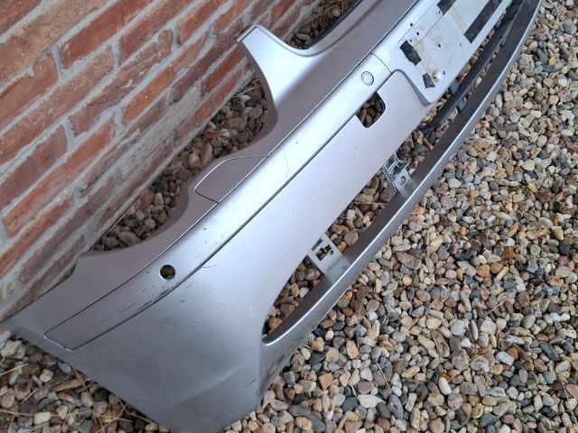 bontott BMW 7 Első Lökhárító (Üresen)