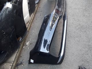 bontott BMW 7 Első Lökhárító (Üresen)