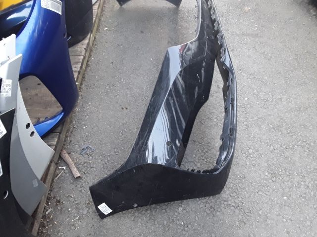 bontott BMW 7 Első Lökhárító (Üresen)