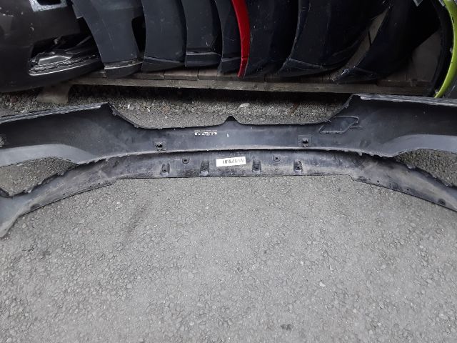 bontott BMW 7 Első Lökhárító (Üresen)