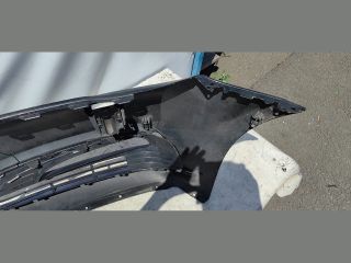 bontott BMW 7 Első Lökhárító (Üresen)