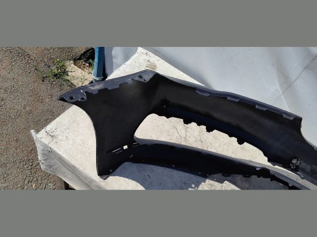 bontott BMW 7 Első Lökhárító (Üresen)