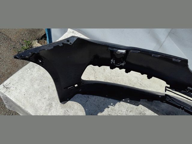 bontott BMW 7 Első Lökhárító (Üresen)