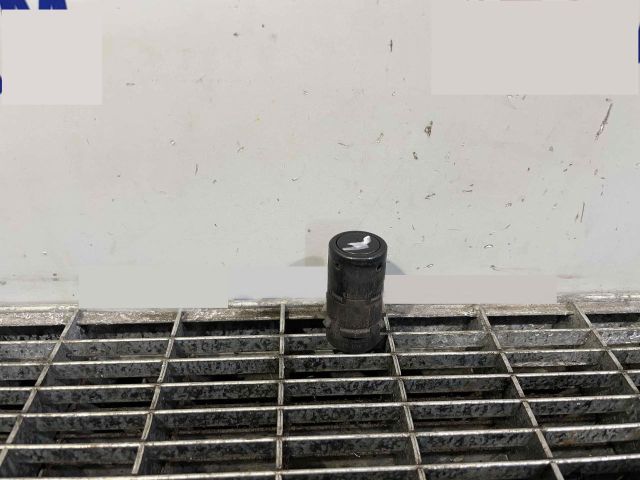 bontott BMW 7 Első Tolatóradar Fej