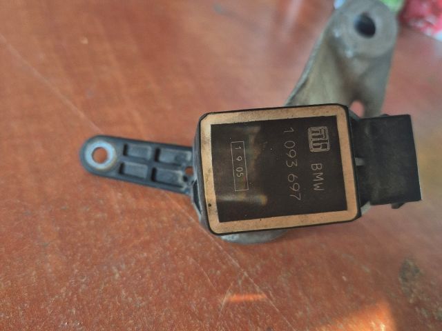 bontott BMW 7 Első Xenon Szintszabályzó Jeladó