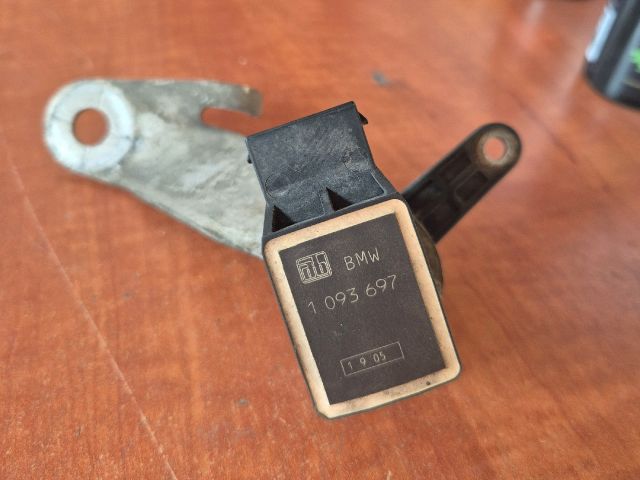 bontott BMW 7 Első Xenon Szintszabályzó Jeladó