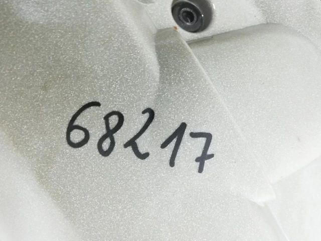 bontott BMW 7 Felső Hűtőburkolat