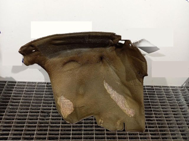 bontott BMW 7 Felső Hűtőburkolat