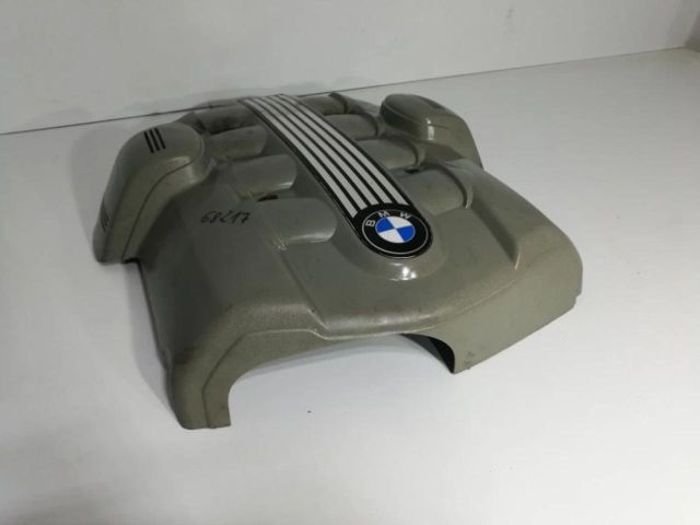 bontott BMW 7 Felső Hűtőburkolat