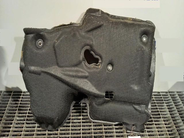 bontott BMW 7 Felső Hűtőburkolat