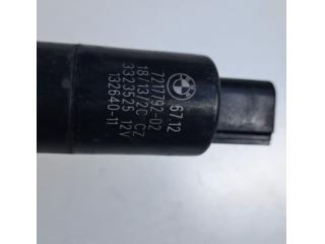 bontott BMW 7 Fényszórómosó Szivattyú