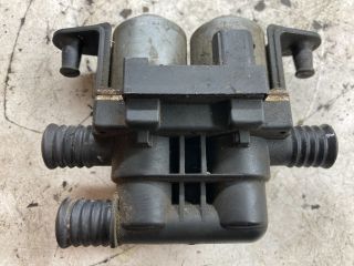 bontott BMW 7 Fűtéscsap