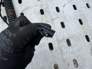 bontott BMW 7 Gázrugós Kitámasztó Teleszkóp Csomagtérajtó Bal