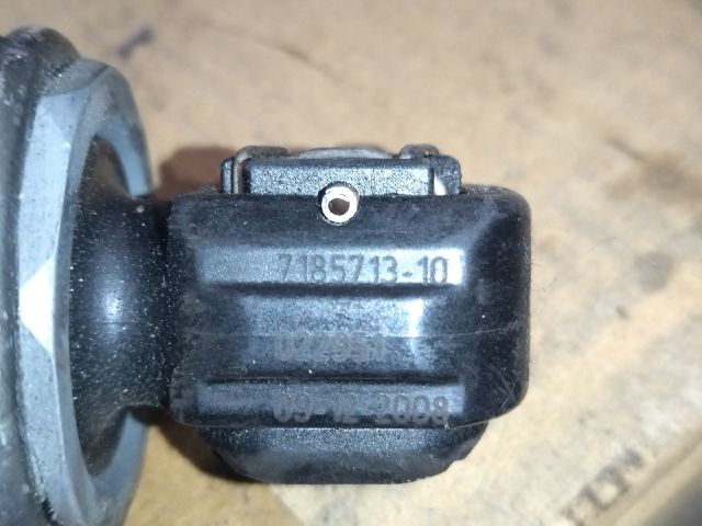 bontott BMW 7 Gázrugós Kitámasztó Teleszkóp Csomagtérajtó Bal