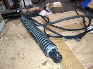 bontott BMW 7 Gázrugós Kitámasztó Teleszkóp Csomagtérajtó Bal