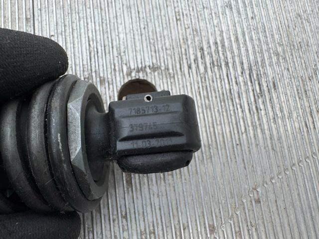 bontott BMW 7 Gázrugós Kitámasztó Teleszkóp Csomagtérajtó Bal