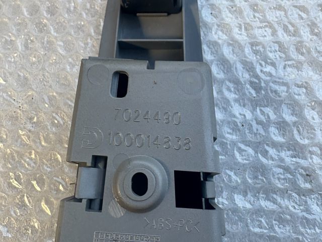 bontott BMW 7 Hátsó Hamutartó