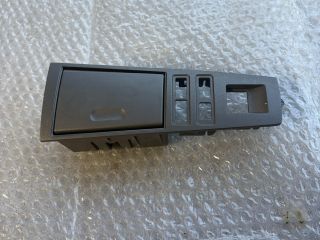 bontott BMW 7 Hátsó Hamutartó