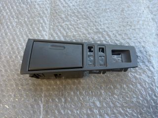 bontott BMW 7 Hátsó Hamutartó