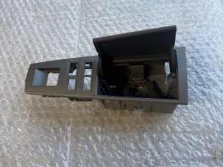 bontott BMW 7 Hátsó Hamutartó