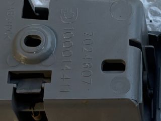 bontott BMW 7 Hátsó Hamutartó