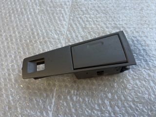 bontott BMW 7 Hátsó Hamutartó