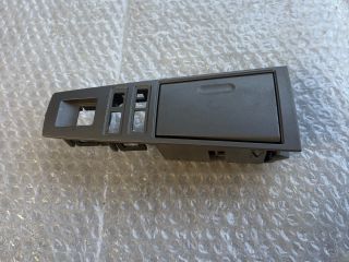 bontott BMW 7 Hátsó Hamutartó