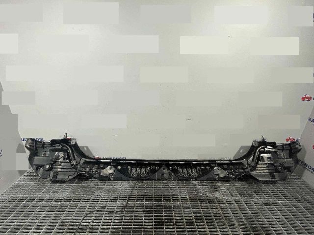 bontott BMW 7 Hátsó középső Lökhárító Tartó (Műanyag)