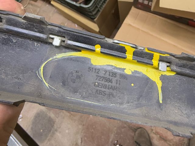 bontott BMW 7 Hátsó Lökhárító Díszléc