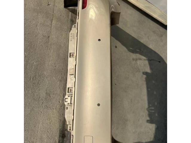 bontott BMW 7 Hátsó Lökhárító (Üresen)