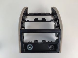 bontott BMW 7 Hátsó Szivargyújtó Aljzat