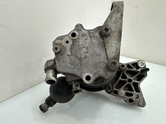 bontott BMW 7 Hidraulika Szivattyú