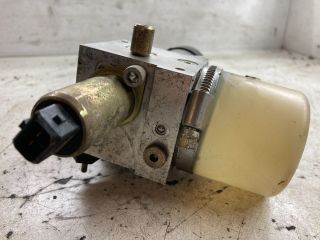 bontott BMW 7 Hidraulika Szivattyú