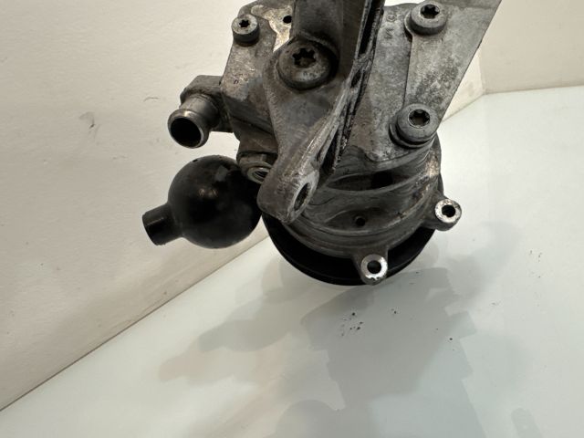 bontott BMW 7 Hidraulika Szivattyú