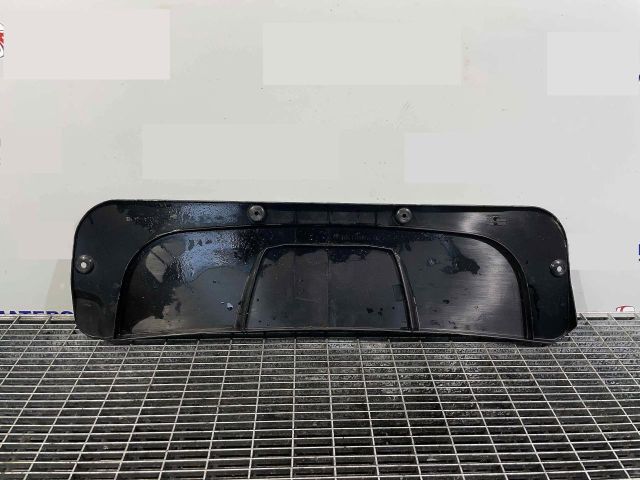 bontott BMW 7 Homlokfal Burkolat