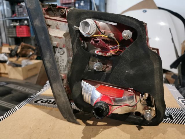 bontott BMW 7 Jobb Belső Hátsó Lámpa